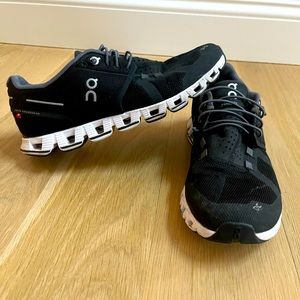 Women’s On Cloud running shoes